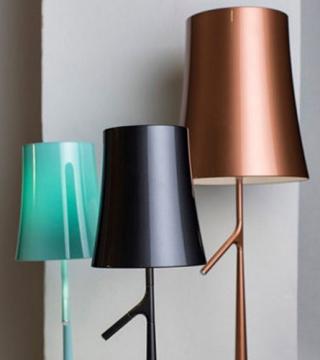 Birdie Led lampada da terra di Foscarini 