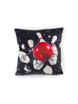 Bowling Cushions toiletpaper cuscino di Seletti in poliestere
