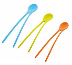 Twinny set cucchiaio con bacchette 6 pezzi arancio blu verde di Koziol