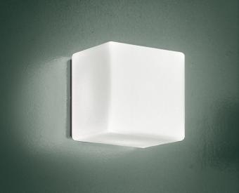 Cubi P-PL 16 lampada da parete o soffitto in vetro bianco di Leucos           