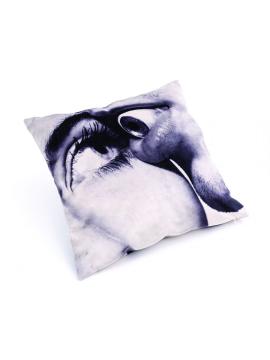 Eye & Mouth Cushions toiletpaper cuscino di Seletti in poliestere